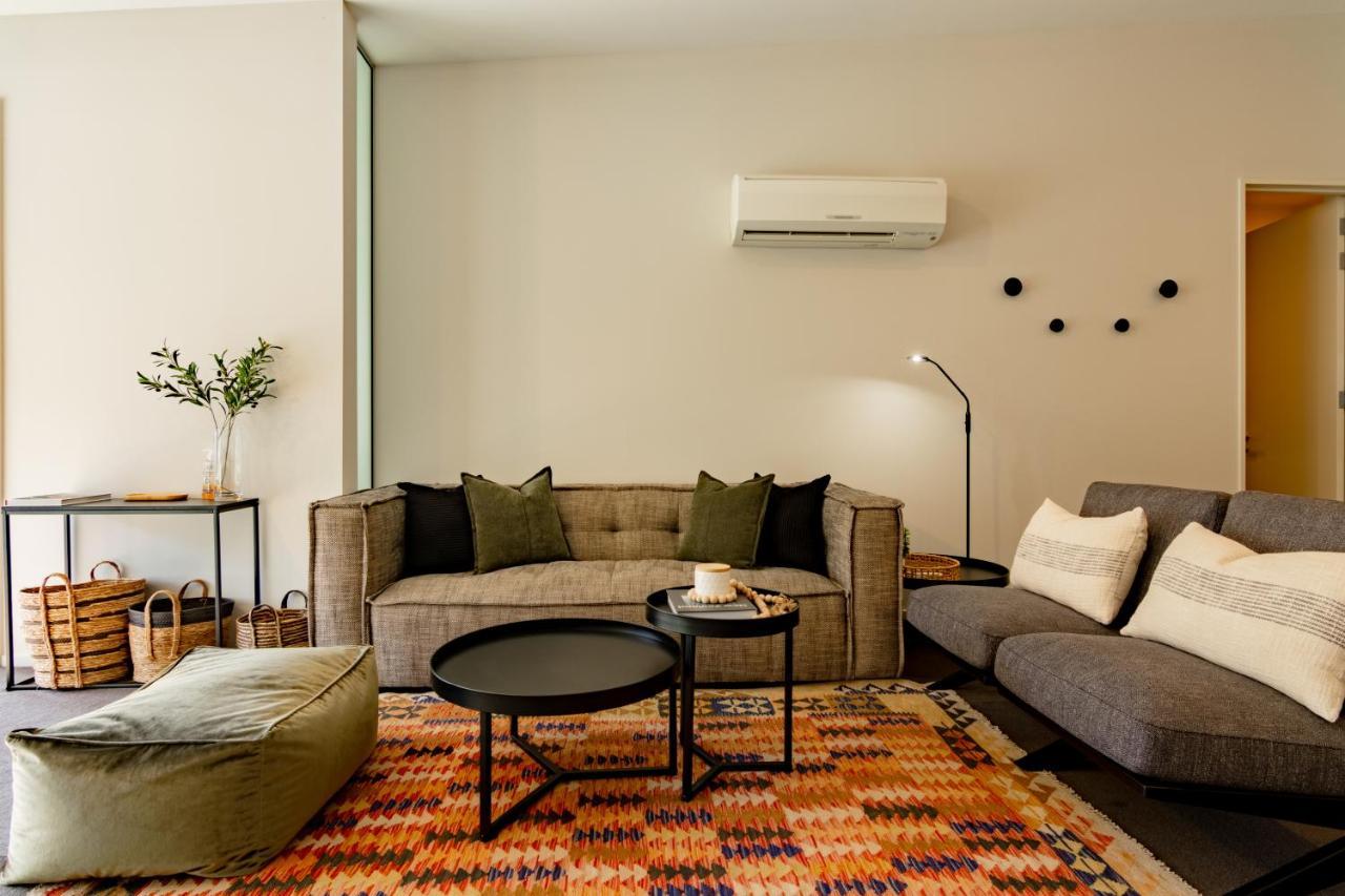Stylish Haven Luxury Interiors In Prime Location Apartment Queenstown Exterior foto