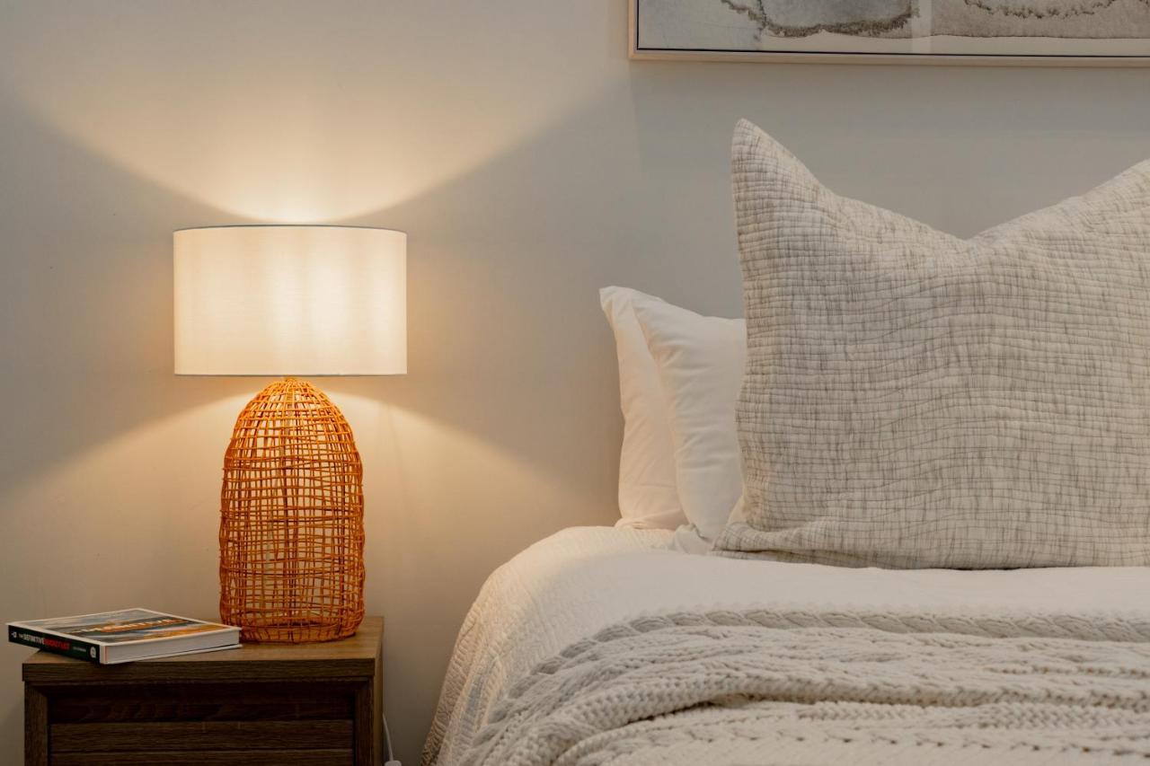 Stylish Haven Luxury Interiors In Prime Location Apartment Queenstown Exterior foto