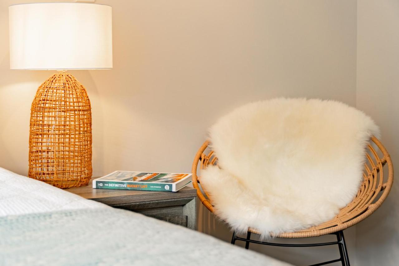 Stylish Haven Luxury Interiors In Prime Location Apartment Queenstown Exterior foto