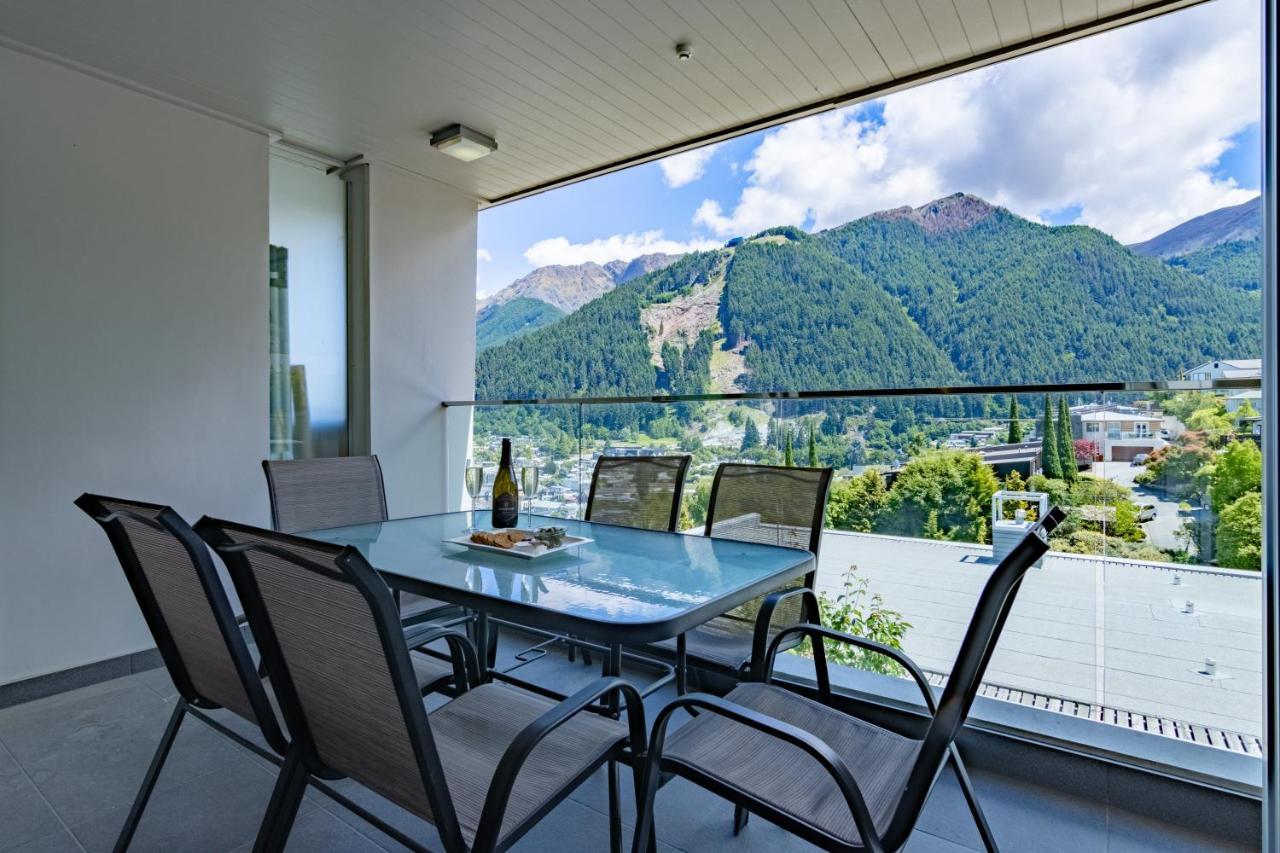 Stylish Haven Luxury Interiors In Prime Location Apartment Queenstown Exterior foto
