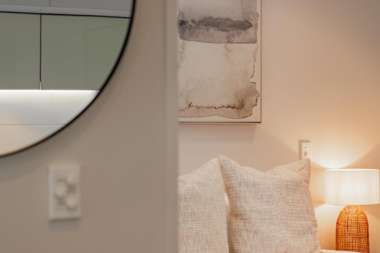 Stylish Haven Luxury Interiors In Prime Location Apartment Queenstown Exterior foto