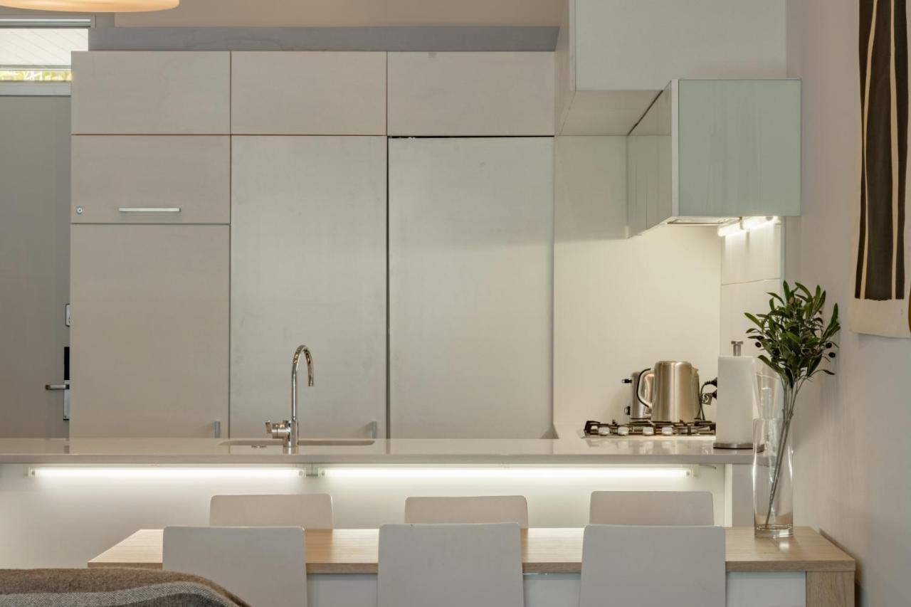 Stylish Haven Luxury Interiors In Prime Location Apartment Queenstown Exterior foto