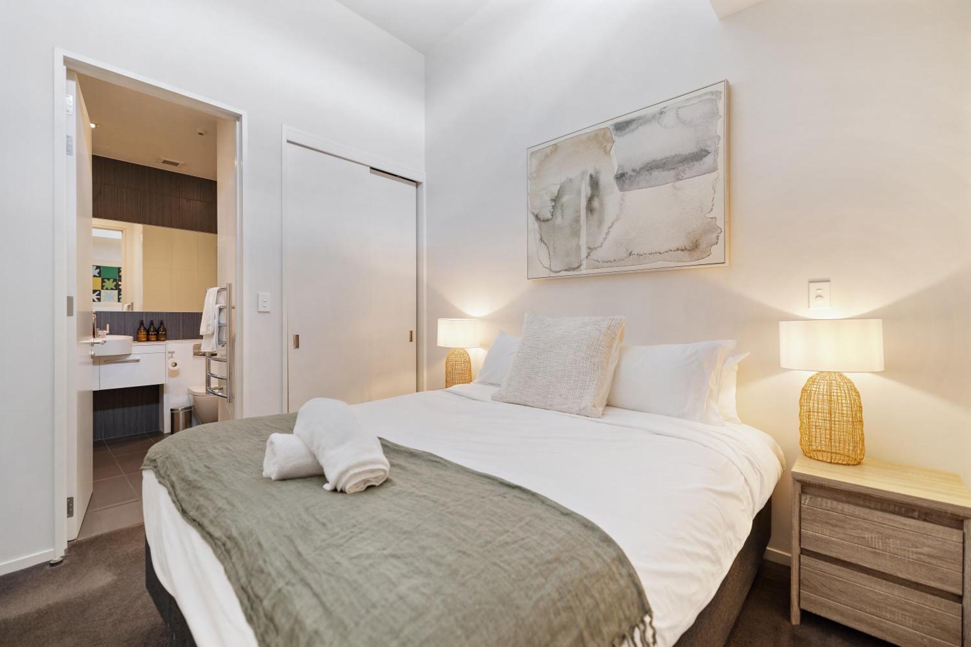 Stylish Haven Luxury Interiors In Prime Location Apartment Queenstown Exterior foto